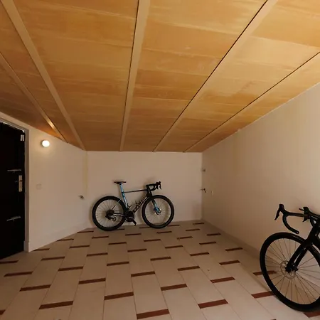 Bravissimo Vivaldi 4d, Monthly Apartment Girona